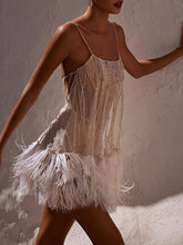 Shiny Sequinned Feathers Splicing Sleevless Spaghetti-Neck Evening Mini Dresses